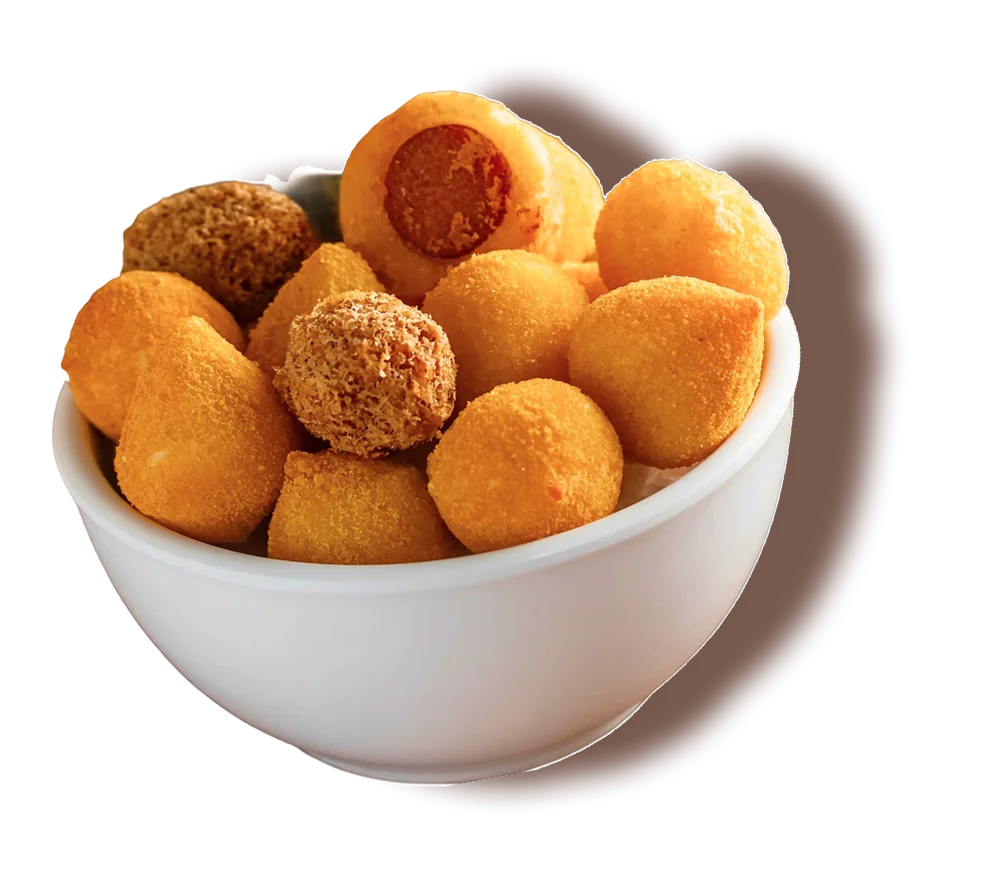 Tigela com mix de salgados fritos: coxinha, bolinha de queijo, quibe e enrolado de salsicha – Vó Linda Casa de Salgados
