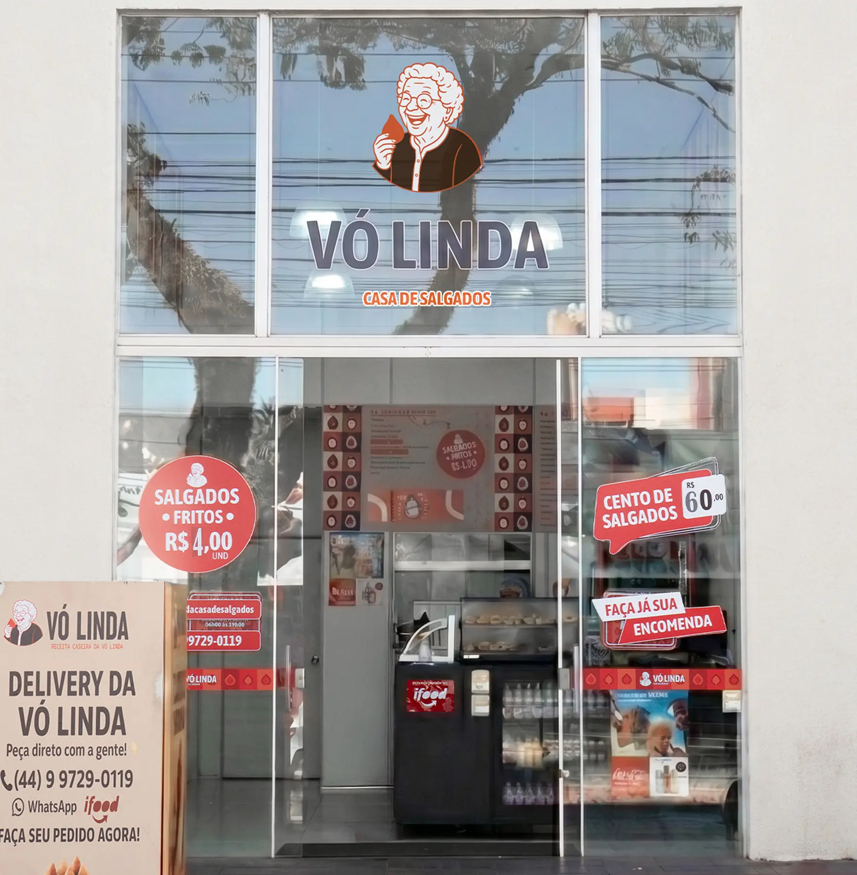 Fachada do estabelecimento de Vó Linda Casa de Salgados na Av. Brasil, 2602 - Loja 01 - Zona 03, Maringá